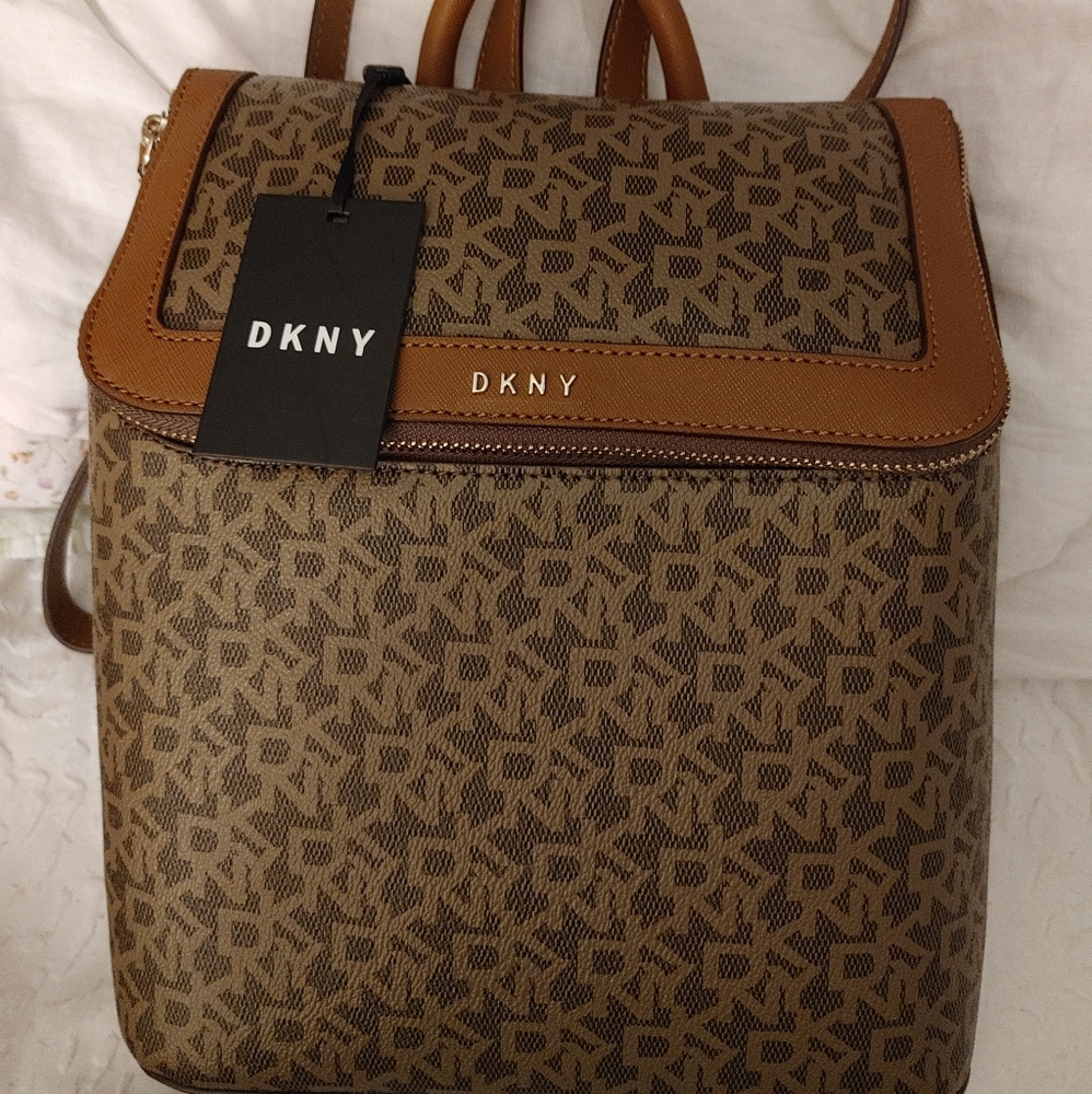 Dkny bradee backpack